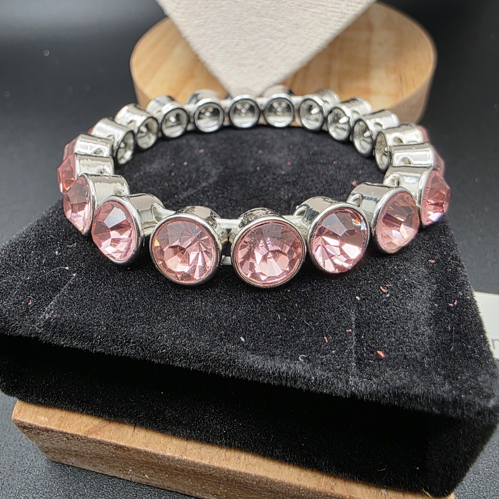 Elegant Pink Stretchy Bracelet (1458)